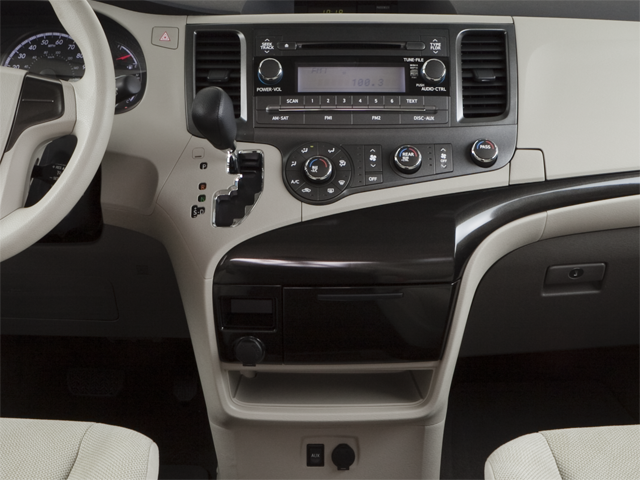 2012 Toyota Sienna 5dr 8-Pass Van V6 XLE FWD (Natl)