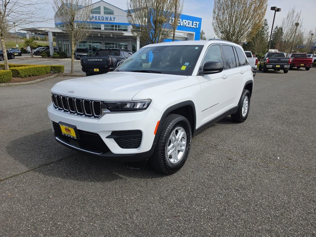 2025 Jeep Grand Cherokee Laredo 4x4