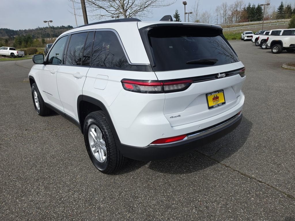 2025 Jeep Grand Cherokee Laredo 4x4