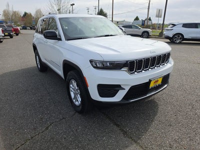 2025 Jeep Grand Cherokee Laredo 4x4