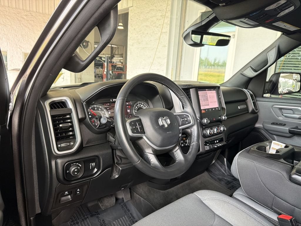 2022 RAM 1500 Big Horn Quad Cab 4x4 6'4" Box