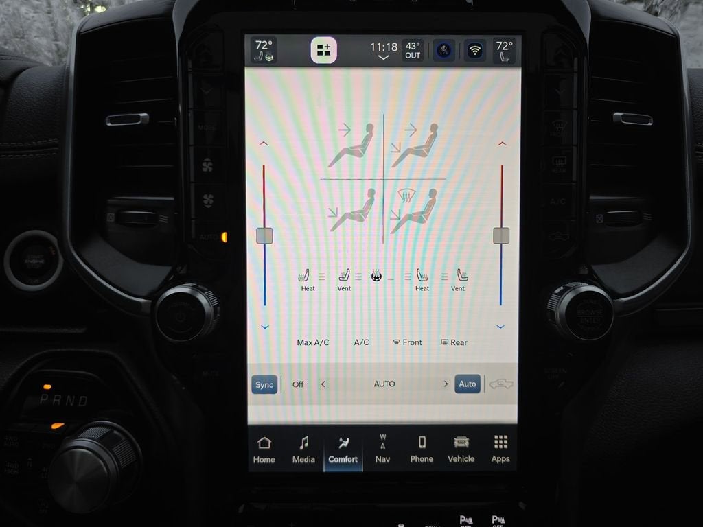 2023 RAM 1500 Laramie Crew Cab 4x4 6'4" Box