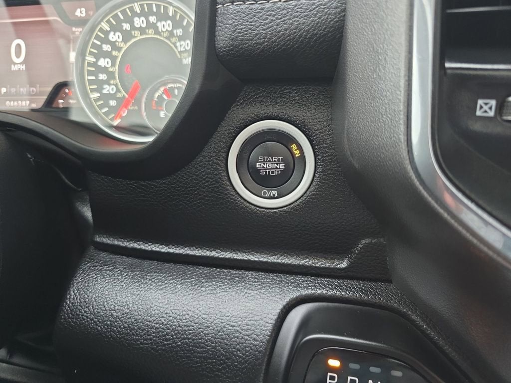 2023 RAM 1500 Laramie Crew Cab 4x4 6'4" Box