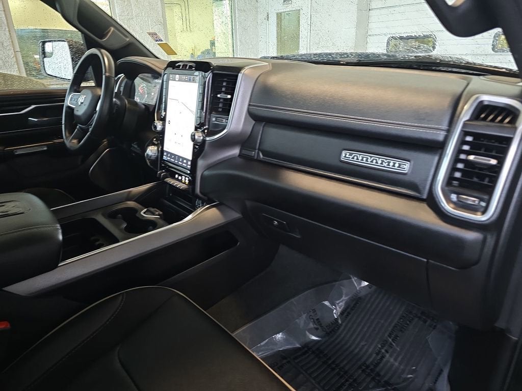 2023 RAM 1500 Laramie Crew Cab 4x4 6'4" Box