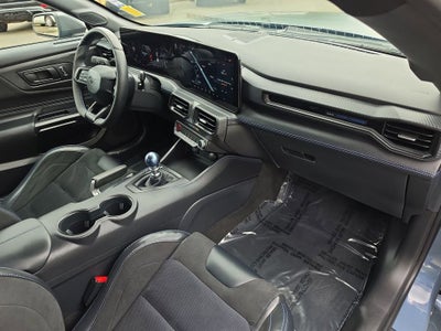 2025 Ford Mustang Dark Horse