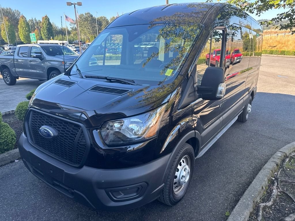 2025 Ford Transit Passenger Wagon XL