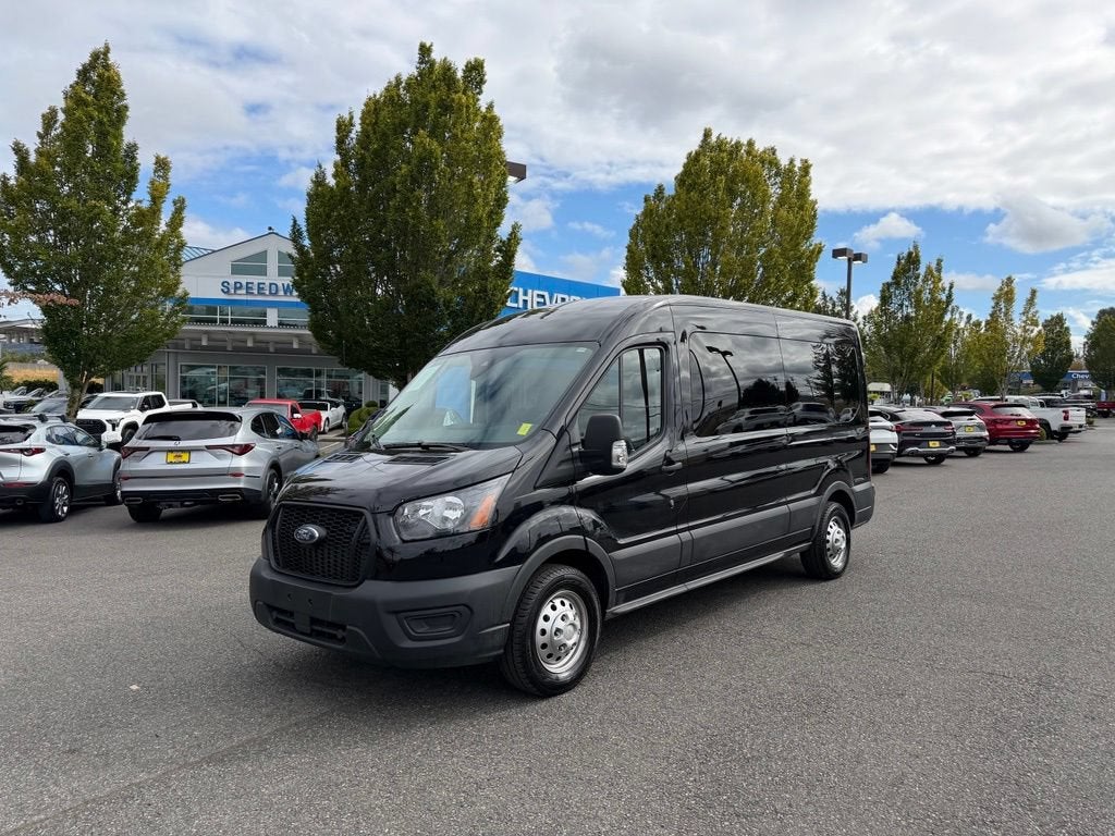 2025 Ford Transit Passenger Wagon XL
