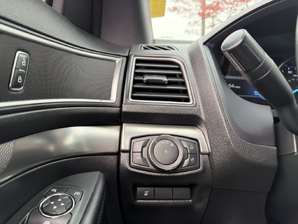 2018 Ford Explorer XLT - Photo 19