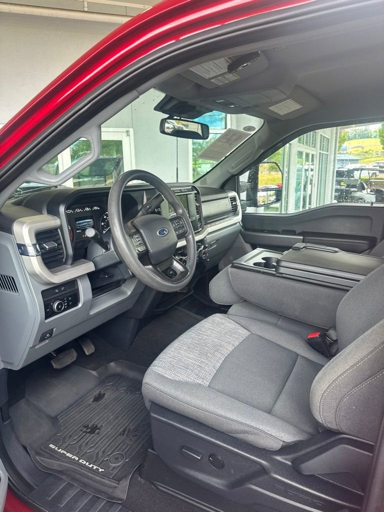 2023 Ford F-350 XLT