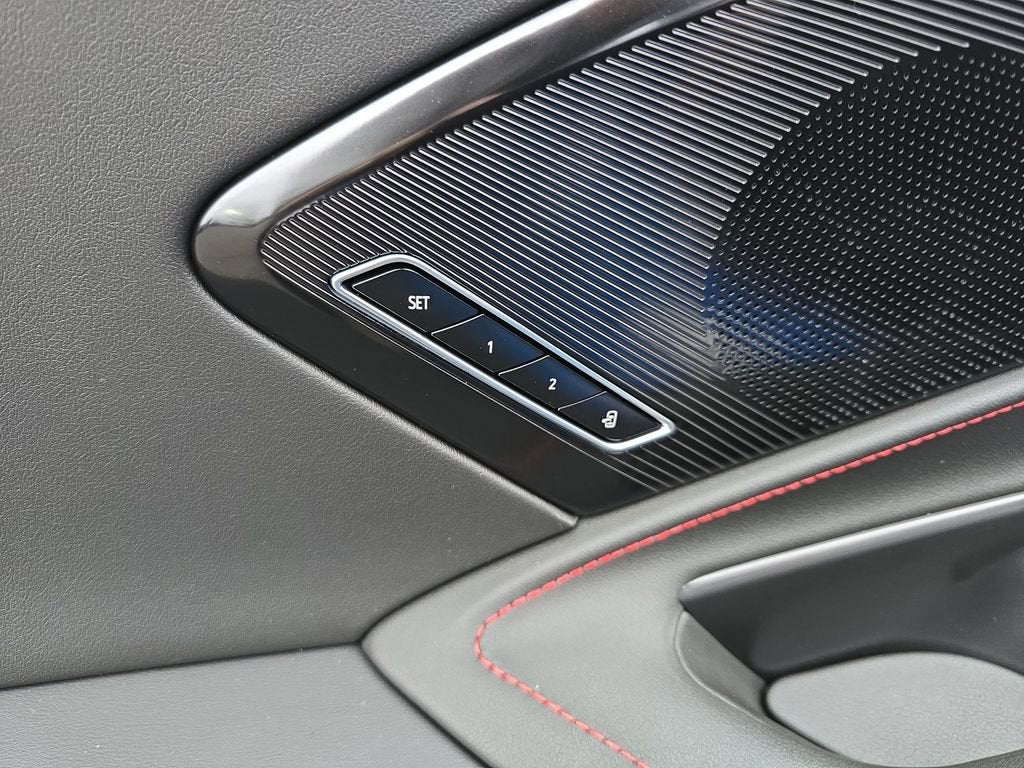 2026 Chevrolet Corvette E-Ray 2LZ