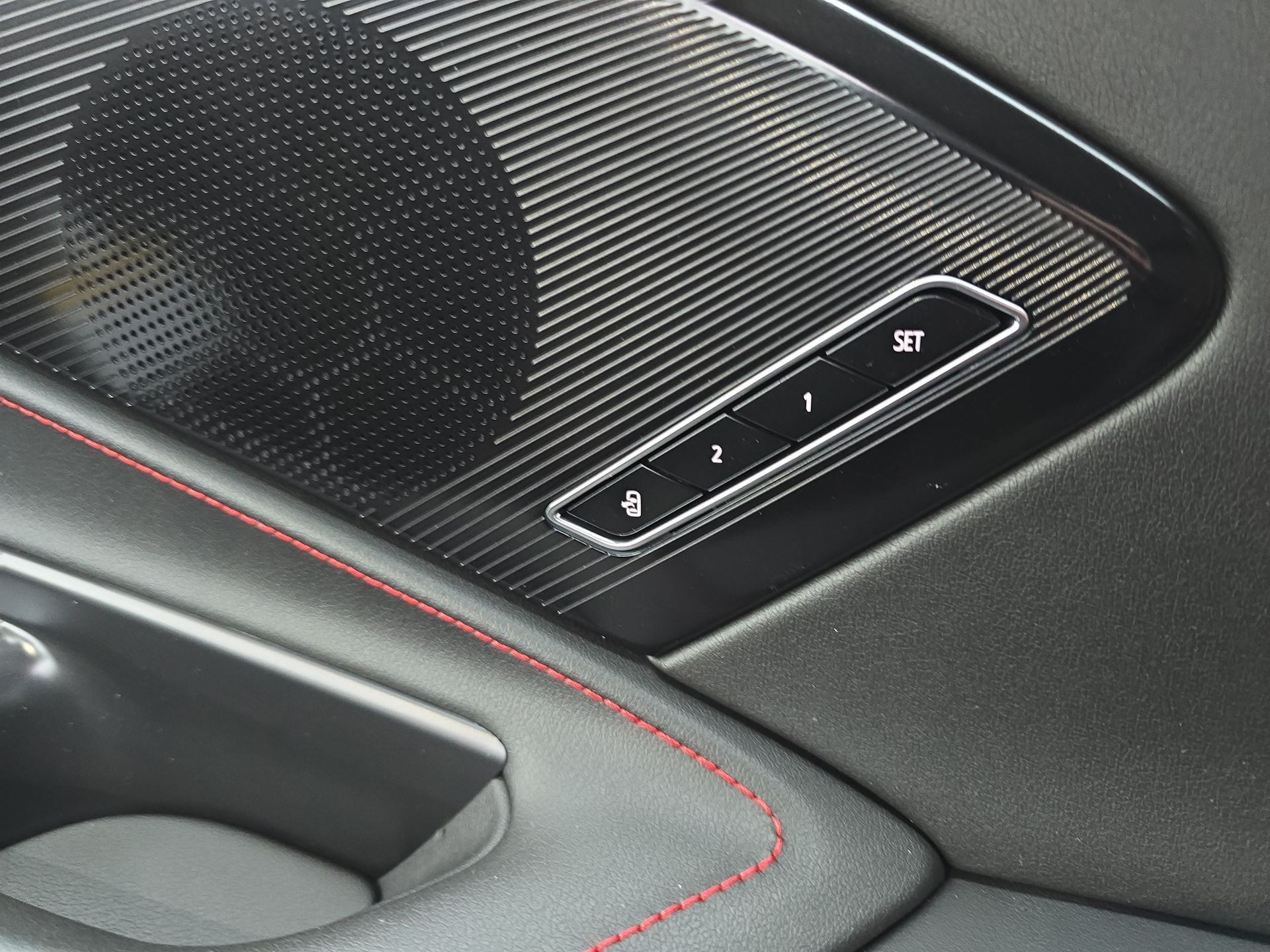 2026 Chevrolet Corvette E-Ray 2LZ