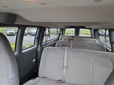 2023 Chevrolet Express Passenger 3500 1LS