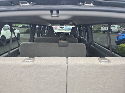 2023 Chevrolet Express Passenger 3500 1LS