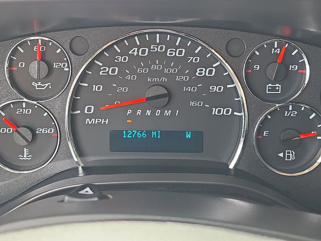 2025 Chevrolet Express Passenger 1LT