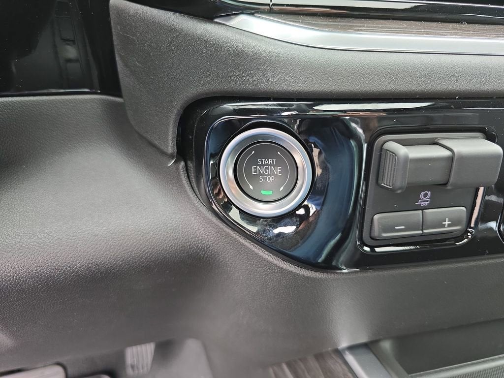 2025 Chevrolet Silverado 3500 HD LTZ