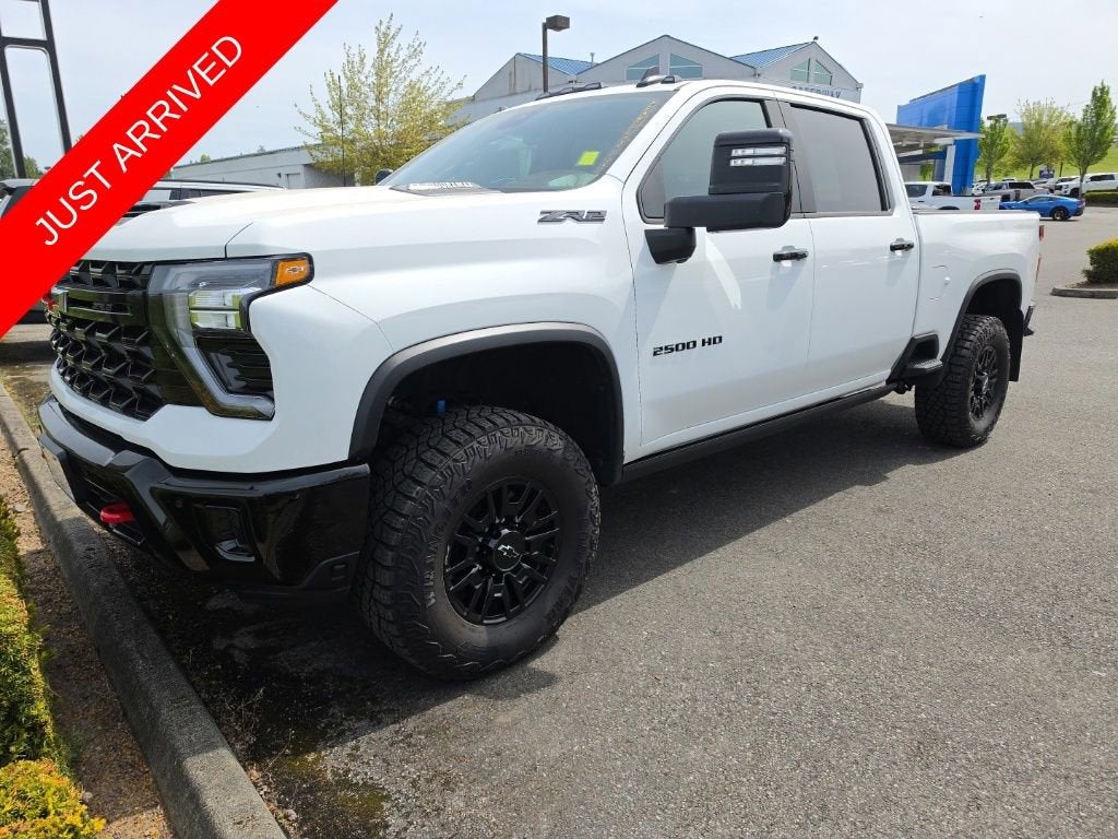 2025 Chevrolet Silverado HD ZR2 4WD Crew Cab Standard Box's photo