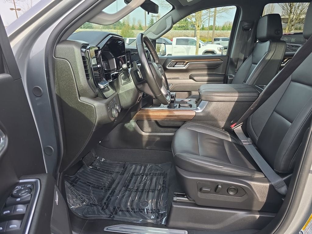 2025 Chevrolet Silverado 1500 RST