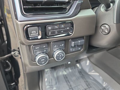 2025 GMC Yukon AT4