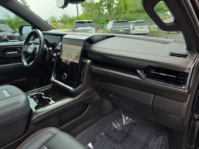 2025 GMC Yukon AT4