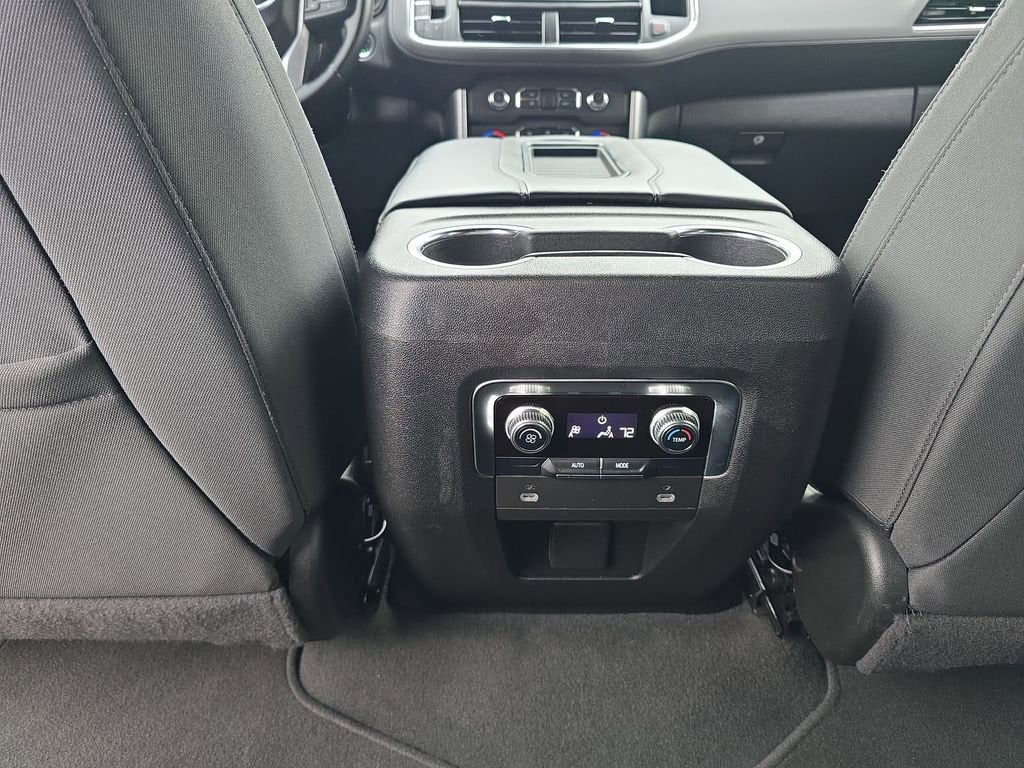 2024 GMC Yukon XL SLE