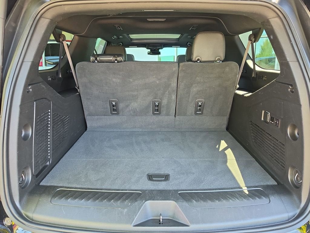 2024 GMC Yukon XL SLT