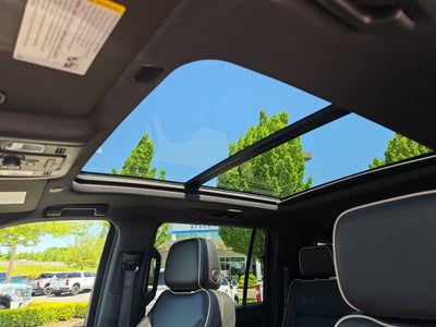 2024 GMC Yukon XL SLT