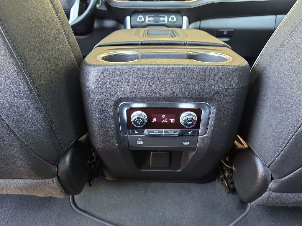 2024 GMC Yukon XL SLT