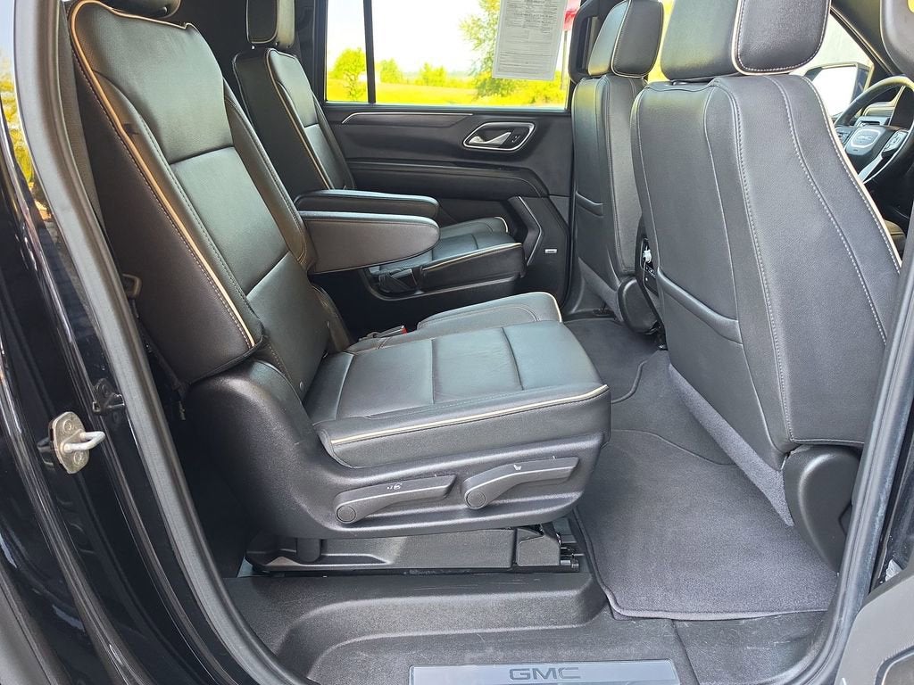2024 GMC Yukon XL SLT