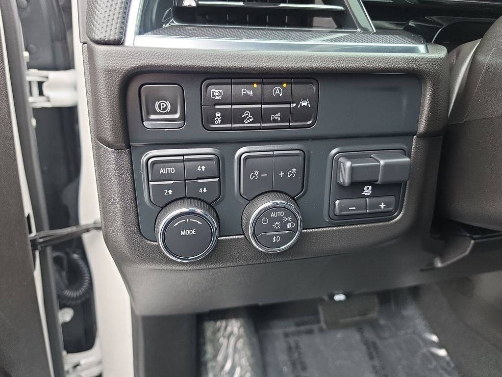 2025 Chevrolet Tahoe RST