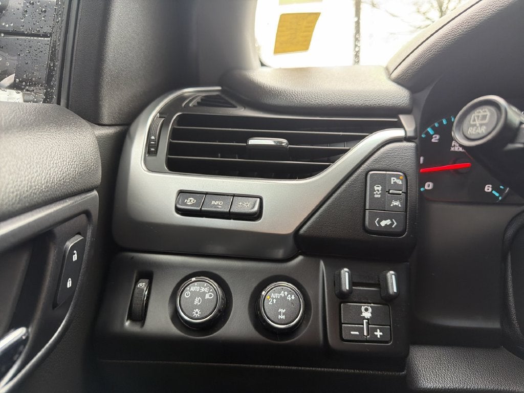 2018 Chevrolet Tahoe Premier - Photo 19