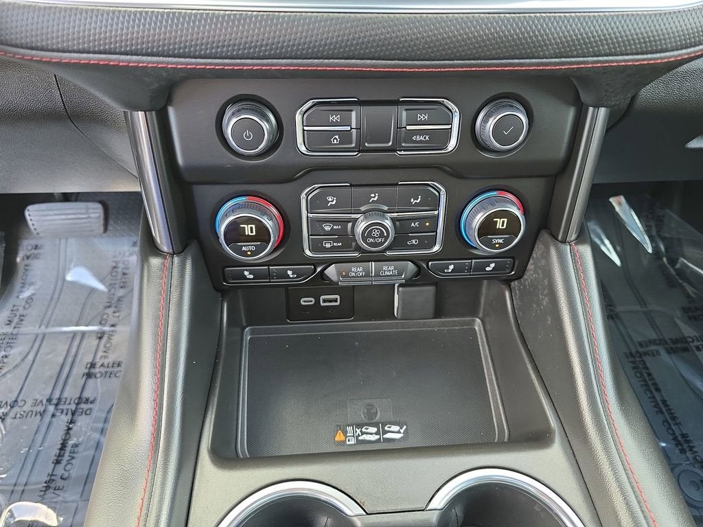 2024 Chevrolet Suburban RST