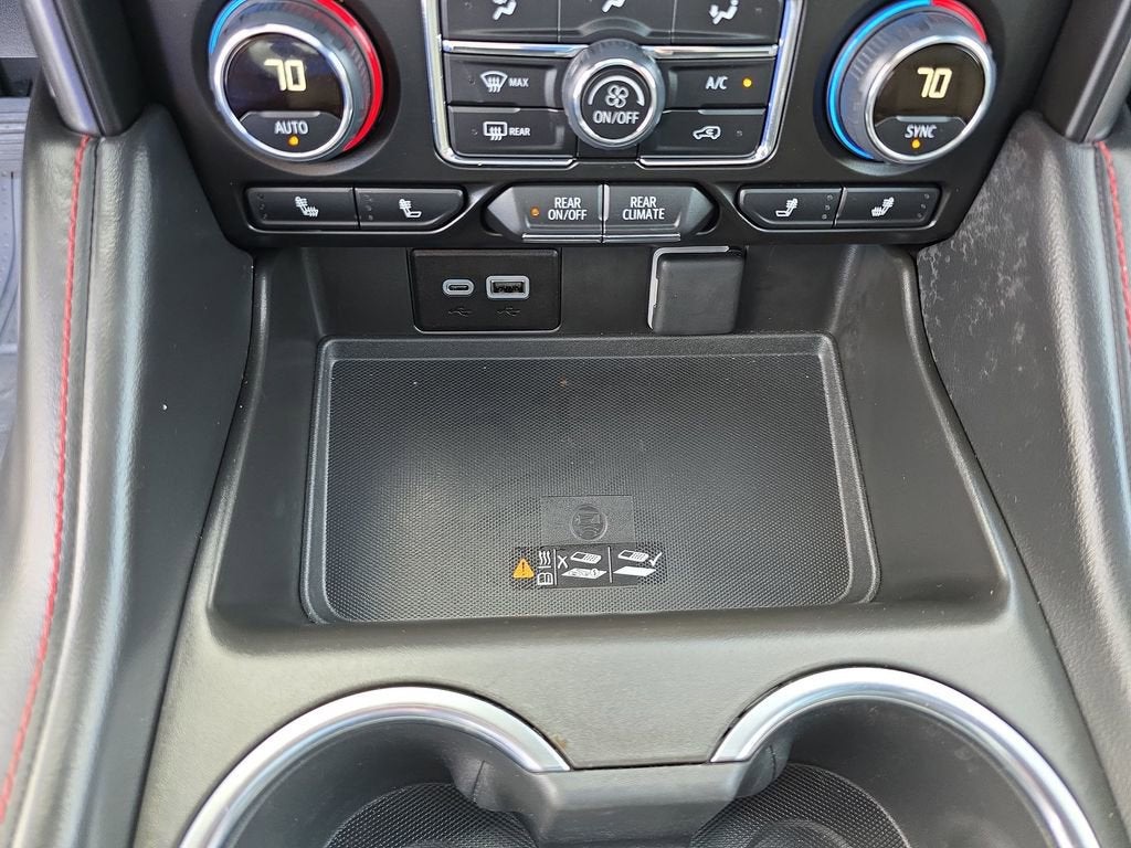 2024 Chevrolet Suburban RST