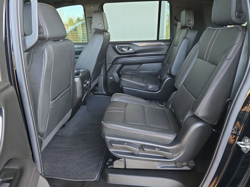 2022 Chevrolet Suburban RST