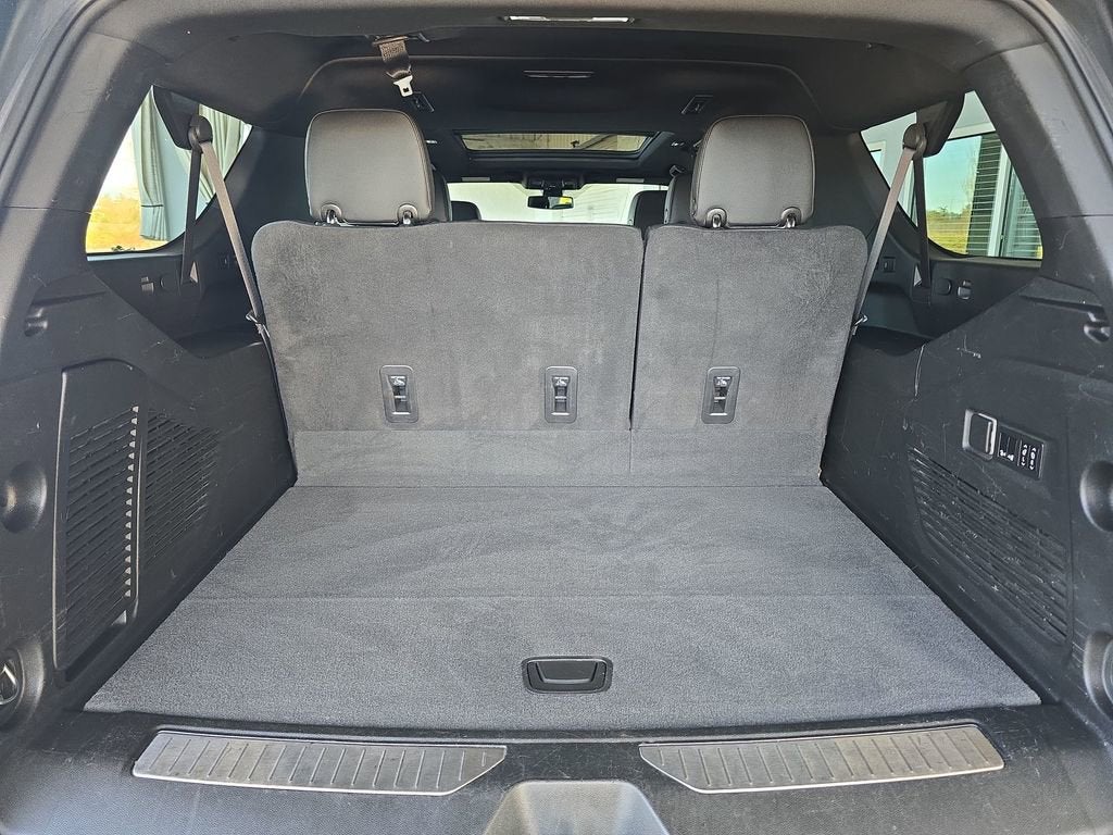 2022 Chevrolet Suburban RST