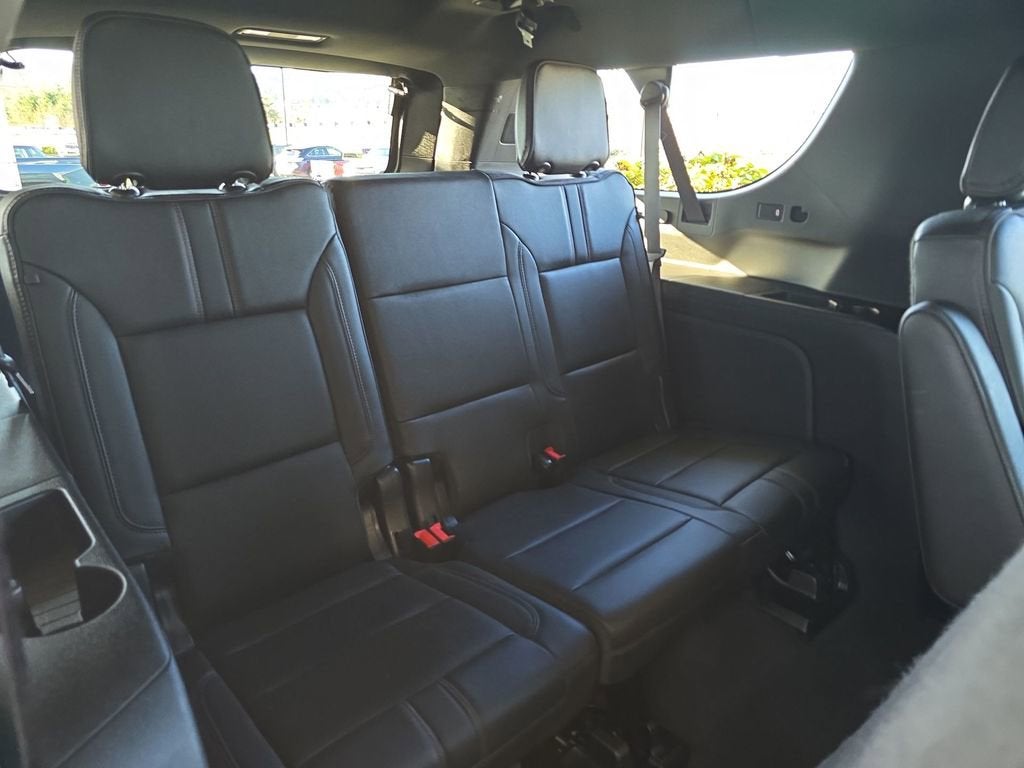 2022 Chevrolet Suburban RST