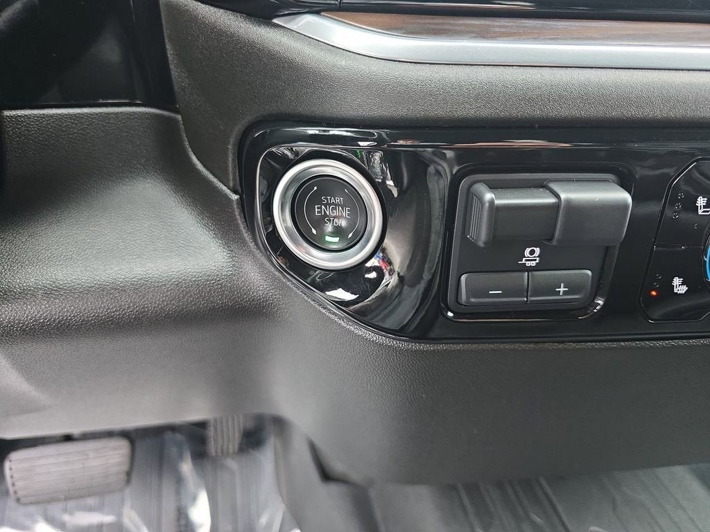 2025 GMC Sierra 3500 HD SLT