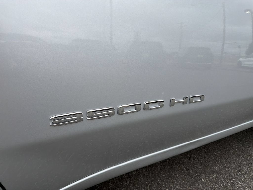 2022 GMC Sierra 3500 HD SLE DRW