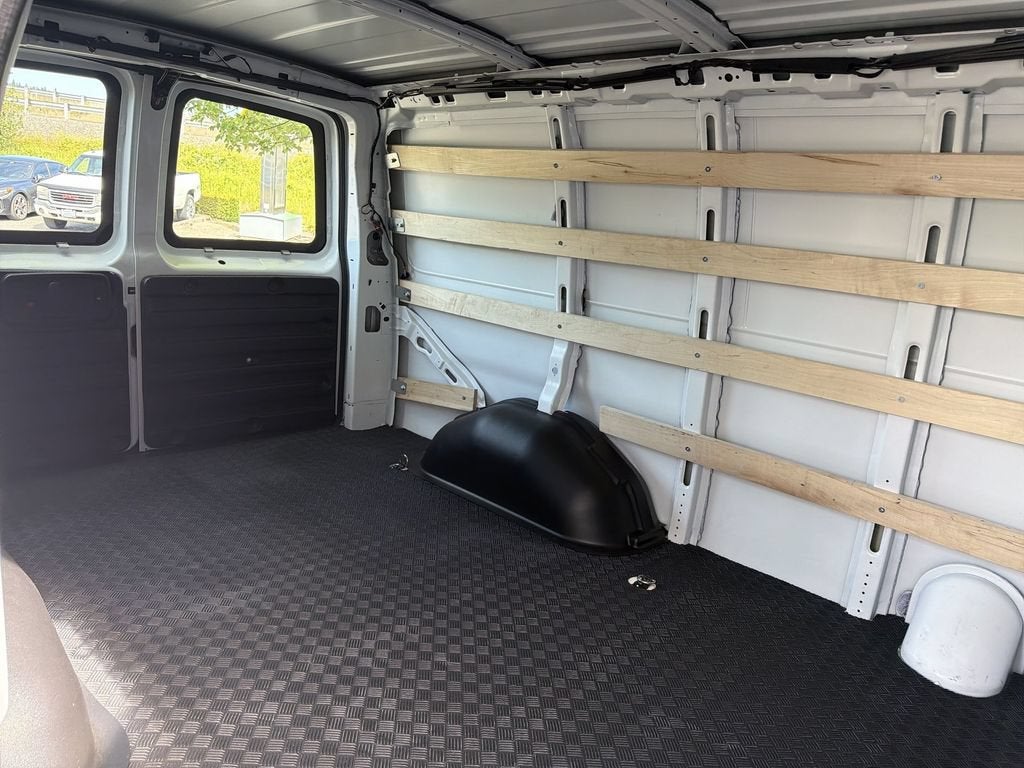 2025 GMC Savana Cargo Work Van