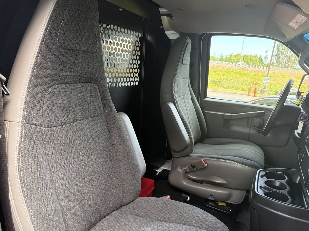 2025 GMC Savana Cargo Work Van