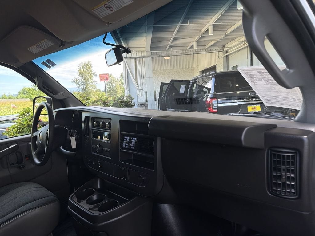2025 GMC Savana Cargo Work Van