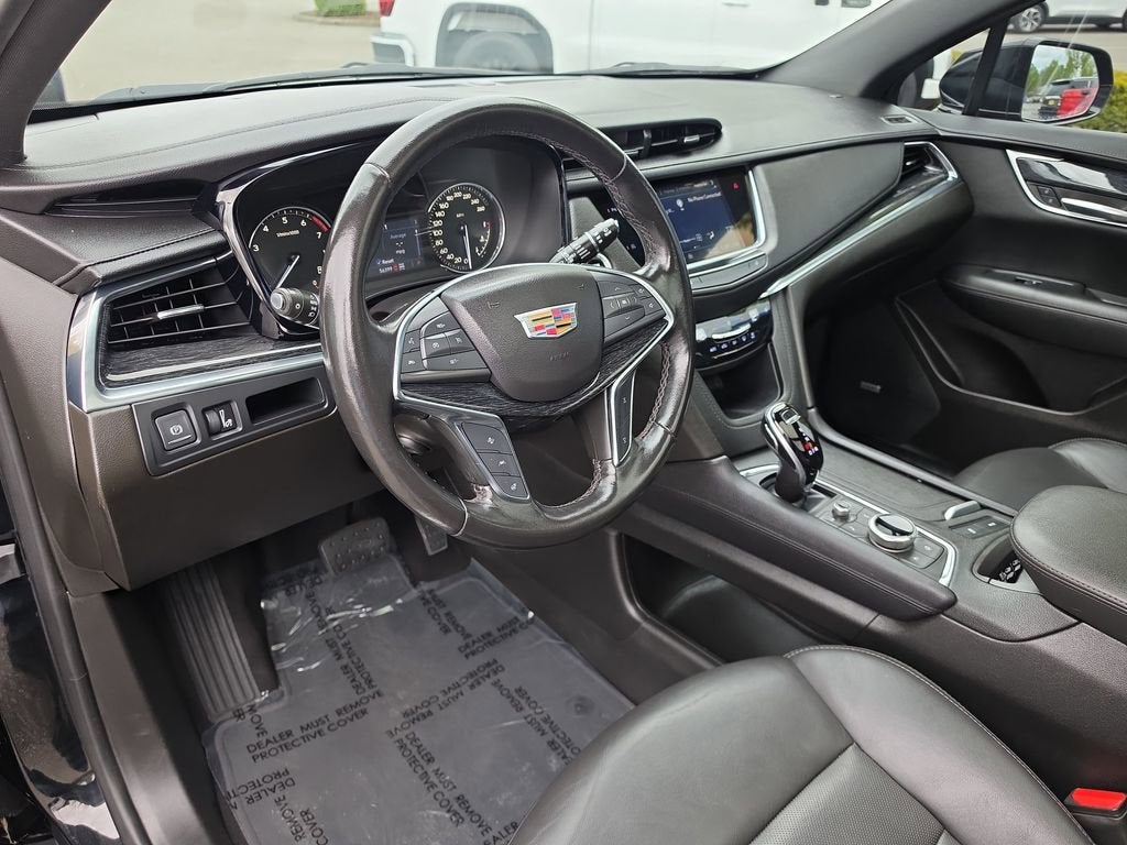 2022 Cadillac XT5 Premium Luxury