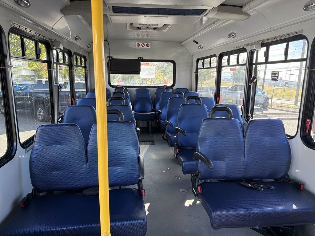 2020 Chevrolet Express Cutaway 4500 4500 Van