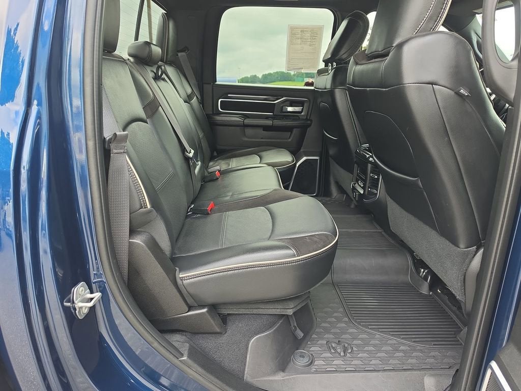 2020 RAM 2500 Laramie Crew Cab 4x4 6'4" Box