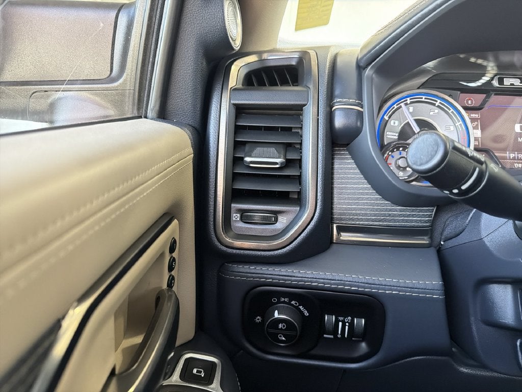 2022 RAM 2500 Limited Crew Cab 4x4 6'4" Box
