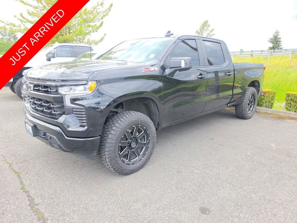 2022 Chevrolet Silverado 1500 RST 4X4 Crew Cab Short Box's photo