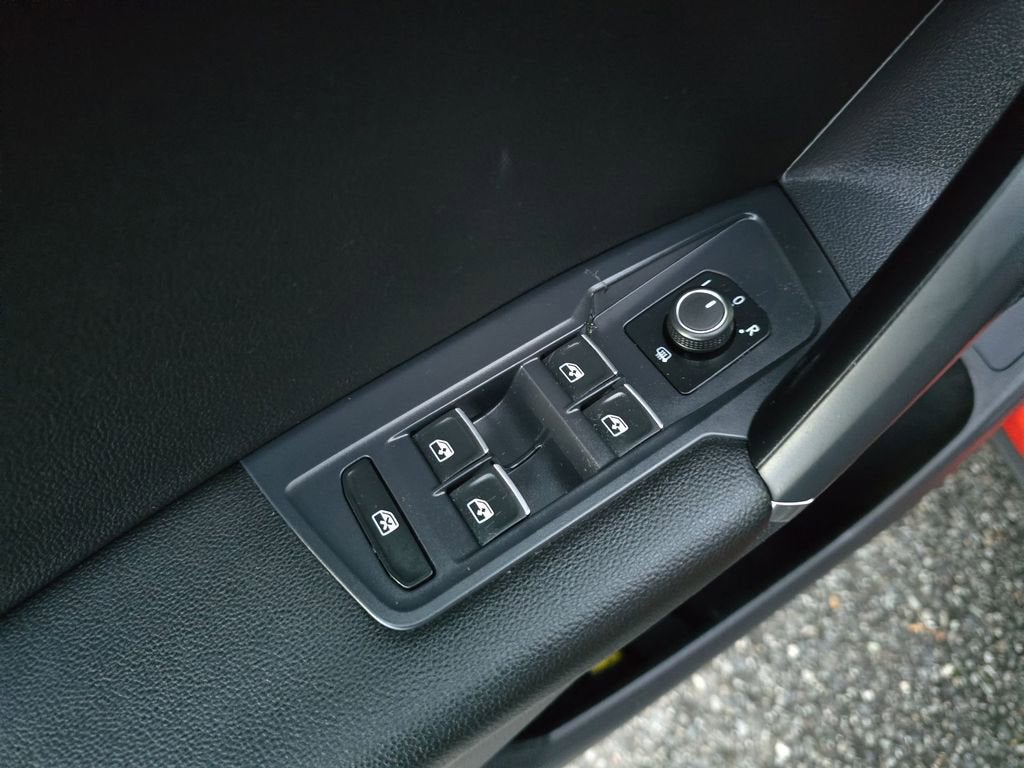 2018 Volkswagen Tiguan 2.0T SEL