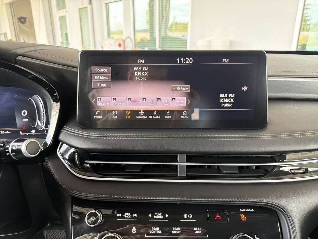 2025 INFINITI QX60 LUXE