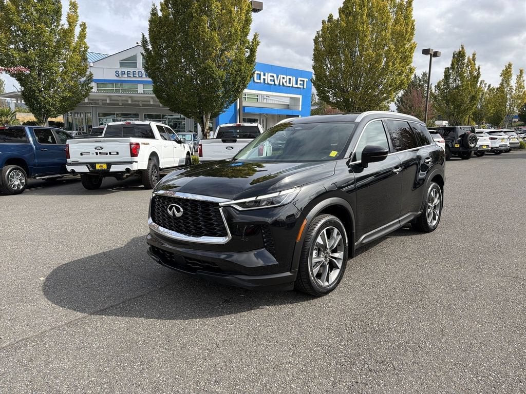 2025 INFINITI QX60 LUXE