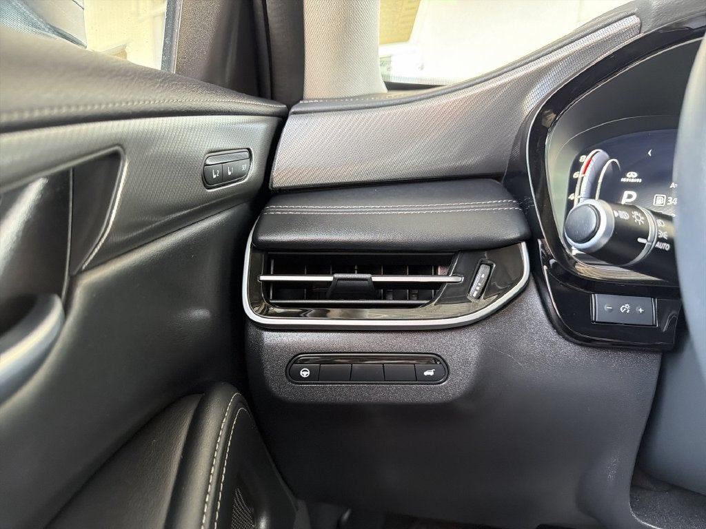 2025 INFINITI QX60 LUXE - Photo 18