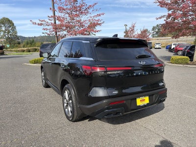 2025 INFINITI QX60 LUXE